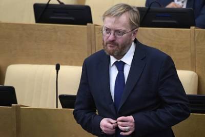 Сергей Шойгу - Виталий Милонов - Милонов после слов Шойгу о разложении назвал главных внутренних врагов России - lenta.ru - Россия