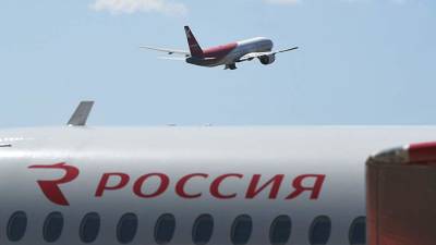 Сергей Александровский - Авиакомпания «Россия» доплатит бортпроводникам 35 тыс. рублей за выход в рейсы - iz.ru - Россия - Израиль