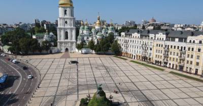 Богдан Хмельницкий - Дрифт на Софийской площади: в прокуратуре оценили убытки и собираются изъять авто - dsnews.ua - Украина - Киев - район Шевченковский