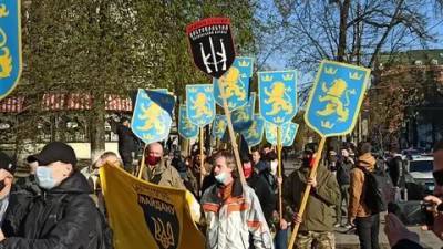 Адольф Гитлер - Андрей Золотарев - На Украине полным ходом идёт незаконная легализация дивизии СС... - politnavigator.net - Россия - Украина - Киев