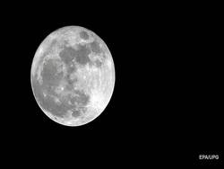 NASA: высадка на Луну переносится из-за неготовности скафандров - newsland.com