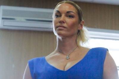 Балерина Анастасия Волочкова - Волочкова сообщила, что Большой театр задолжал ей 200 миллионов рублей - mk.ru