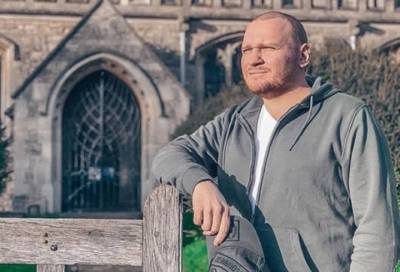 Сергей Сафронов - Ведущий «Битвы экстрасенсов» рассказал о борьбе с раком - online47.ru