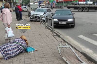 Пьяный водитель сбил женщину на тротуаре в Новосибирске - novos.mk.ru - Новосибирск - Новосибирская обл.