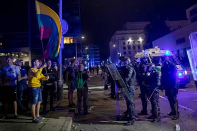 В Литве митинг против ограничений для невакцинированных перерос в беспорядки - lenta.ru - Литва - Вильнюс