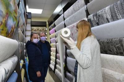 В ХМАО резко упали расходы на товары и услуги, а в ЯНАО и Тюменской области — выросли - znak.com - Тюменская обл. - Югра - окр. Янао