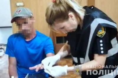 Оскорбил его маленькую дочь: житель Одессы жестоко убил соседа - rupor.info - Одесса - Одесская обл.