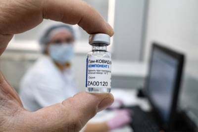 Татьяна Мерзлякова - Свердловчане жалуются омбудсмену на сложности с записью на прививку от COVID-19 - interfax-russia.ru - Свердловская обл.