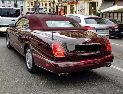 Bentley - В Киеве заметили роскошный Bentley (ФОТО) - enovosty.com - Киев - Германия