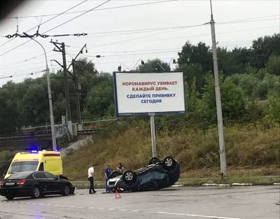 Lexus - В аварии с перевернувшейся легковушкой в Рязани пострадал водитель - 7info.ru - Рязань