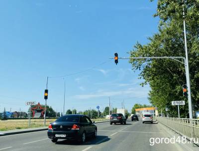 Новые светофоры заработали на кольце площади Танкистов в Липецке - 7info.ru - Липецк