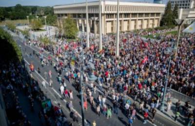 В Литве вспыхнули массовые протесты из-за введения COVID-паспортов - vchaspik.ua - Украина - Литва - Вильнюс