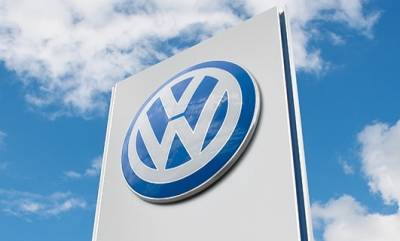 Герхард Шредер - Экс-канцлер Германии Герхард Шредер осудил Volkswagen за отказ от сосисок с карри - inforeactor.ru - Англия - Германия - Индия