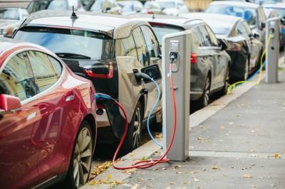 Правительство не нашло средств на скидки для электромобилей - autostat.ru