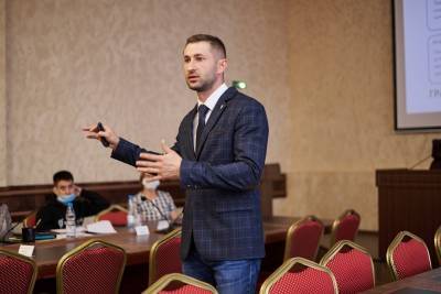 "Мой бизнес" Коми пригласил ведущего эксперта по продажам и маркетингу для обучения предпринимателей Сыктывкара - komiinform.ru - Россия - респ. Коми - Сыктывкар