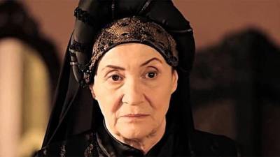 Мерьем Узерли - Скончалась актриса из сериала «Великолепный век» - vm.ru