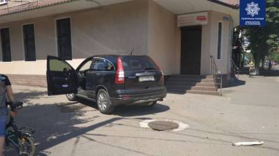 В Славянске на центральном перекрестке произошло три ДТП за сутки - w-n.com.ua - Славянск