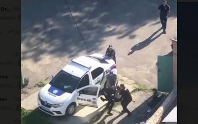 В Белой Церкви драку полицейских засняли на видео - korrespondent.net - Украина - Киевская обл. - Одесса