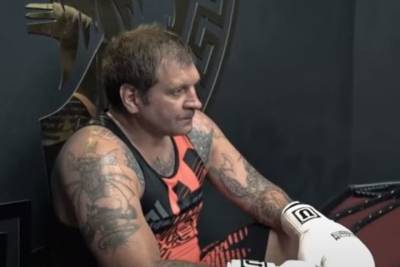 Магомед Исмаилов - Александр Емельяненко - Артем Тарасов - Тарасов озвучил сумму гонорара за бой с Емельяненко - mk.ru - Россия