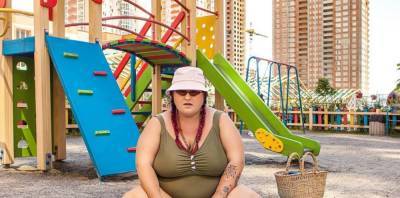 Alyona Alyona - "Шуруй мыть": Alyona Alyona после скандальной выходки заставили брать в руки тряпку и щетку - akcenty.com.ua - Украина - місто Киев