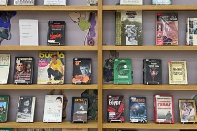 В Татарстане открылась выставка «90-е: как это было» - lenta.ru - респ. Татарстан - Ханты-Мансийск - Казань