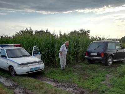 В Тернопольской области экс-мэра застали на чужом огороде. В полиции рассказали, как он это объяснил - gordonua.com - Украина - Тернопольская обл.