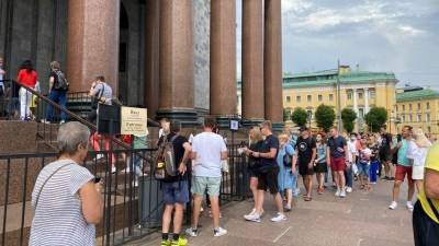 Петербург стал самым популярным у россиян местом отдыха - inforeactor.ru - Москва - Санкт-Петербург - Анапа - Сочи - Армения - Турция - Калининград - Казань - Кипр - Эмираты - Апсны - Геленджик - Адлер