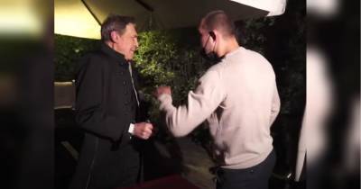 «Православний активіст» напав на відомого російського журналіста Невзорова: відео інциденту - fakty.ua - Украина