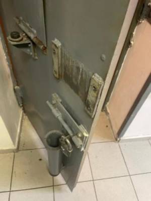 В СКР выяснили и сообщили, как сотрудники изолятора в Истре помогли сбежать пятерым заключенным - argumenti.ru