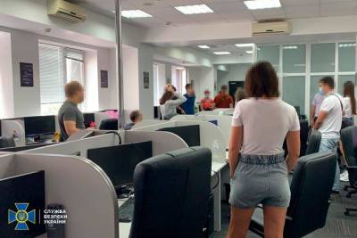 СБУ «накрыла» подпольные криптообменники в Киеве. Ежемесячно проводили до 30 миллионов (фото) - minfin.com.ua - Украина - Киев