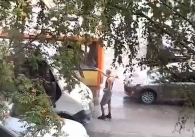 В Рязани водитель маршрутки утроил разборку с водителем автобуса - ya62.ru - Рязань