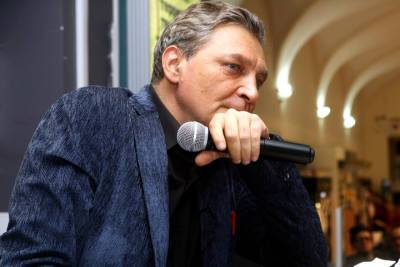 Александр Невзоров - Отпустили с богом: Невзоров лично добился освобождения мужчины, давшего ему пощечину - spb.mk.ru