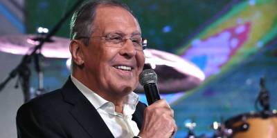 Сергей Лавров - Сергей Лавров: "Нас воспринимают как страну с медведями – это признак нашего бережного отношения к природе" - ruposters.ru - Россия - Российская Империя