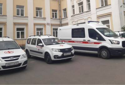 В Приозерской межрайонной больнице рассказали, как зарекомендовали себя выделенные весной новые автомобили - online47.ru - Ленинградская обл.