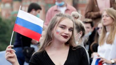 Сергей Лавров - Лавров рассказал, как «Единая Россия» помогает молодежи найти свое место в жизни - 5-tv.ru - Россия - Крым