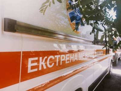 В Черкассах пьяный добивал свою жертву в салоне "скорой помощи" - lenta.ua - Украина - Черкассы - Черкесск - Нападение