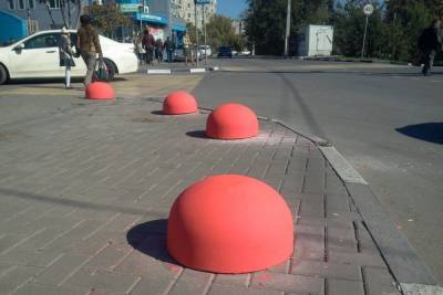 В Омске снесено 350 парковочных ограждений - omsk.mk.ru - Омск - округ Советский