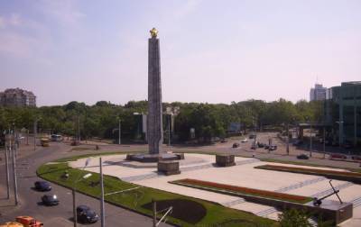 Вандалы атаковали стелу «Крылья Победы»: кадры произошедшего в Одессе - politeka.net - Украина - Одесса