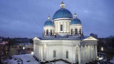 Вспыхнувший в петербургском соборе мужчина попал в больницу с обгоревшим лицом - dp.ru - Санкт-Петербург