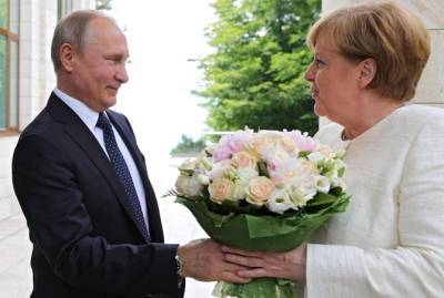 Владимир Зеленский - Владимир Путин - Ангела Меркель - Штеффен Зайберт - Перед встречей с Зеленским Меркель нанесет визит Путину - kp.ua - Москва - Россия - Украина - Киев - Германия