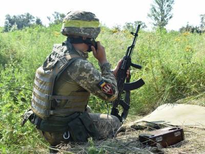РФ завезла в ОРДЛО боевые бронированные машины – украинская разведка - gordonua.com - Россия - Украина - Крым - Луганская обл. - Донецкая обл.