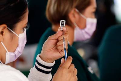 Изучена связь между беременностью и вакцинацией от коронавируса - lenta.ru - США - Англия - Лондон