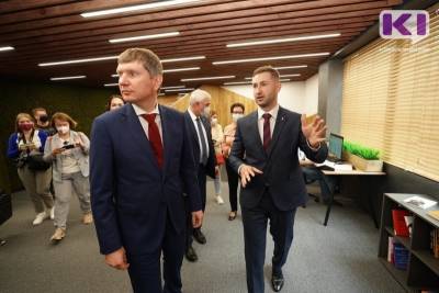 Максим Решетников - Министр экономического развития РФ Максим Решетников осмотрел центр "Мой бизнес" Коми - komiinform.ru - Россия - респ. Коми