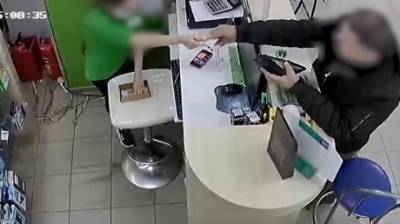 В Пензе мужчина обогатился за счет невнимательной продавщицы - penzainform.ru - Пенза
