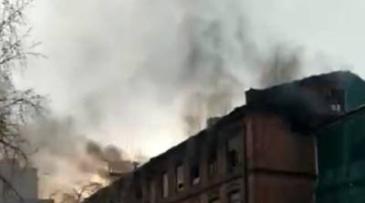 На «Красном треугольнике» снова произошел пожар - neva.today - Санкт-Петербург