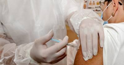 Андрей Волянский - "Чем больше появляется штаммов COVID - тем менее эффективными становятся вакцины", - иммунолог - focus.ua - Украина - Израиль