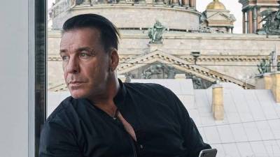 Тилль Линдеманн - Эрмитаж обвинил лидера Rammstein Тилля Линдеманна в нарушении прав музея - vm.ru - Россия - Германия