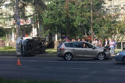 В произошедшем в Курске тройном ДТП пострадал 52-летний водитель - chr.mk.ru - Курская обл. - Курск