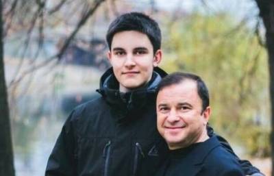 Вячеслав Демин - Виктор Павлик - Виктор Павлик включает на могиле 21-летнего сына особенные песни: "Очень тяжело" - sport.politeka.net - Украина