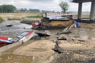 В Анапе перекрыли три участка федеральной трассы - kuban.mk.ru - Анапа - Краснодарский край - Новороссийск - Керчь